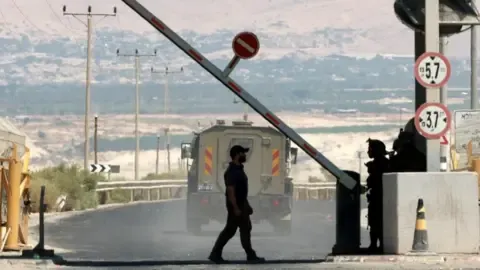 Two Persons Gunned Down in Incident Close to West Bank-Jordan Border Crossing, Israel's Defense Forces Confirms