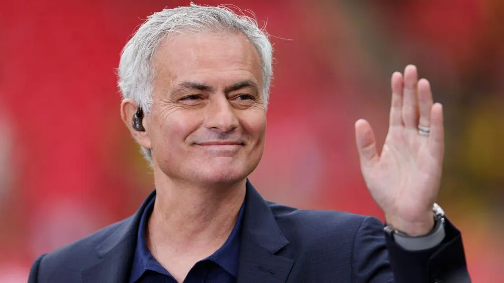 Which person says no to Benfica? - Mourinho arrives for talks