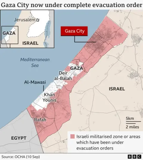 Numerous Civilians Flee as Israeli Troops Advance Further into the City