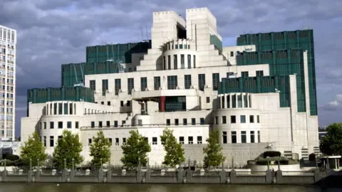 MI6 Introduces Deep Web Portal to Lure Agents in the Russian Federation