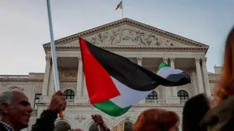 Portugal confirms it will recognise a state of Palestine.
