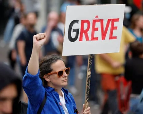 France Preparing for Significant Protest Action Amid Worsening Political Crisis